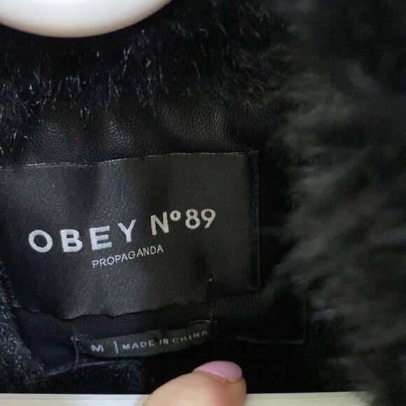 Obey Faux Fur Jacket Full Zipper BLACK Propaganda Women’s Size Medium - Picture 6 of 10